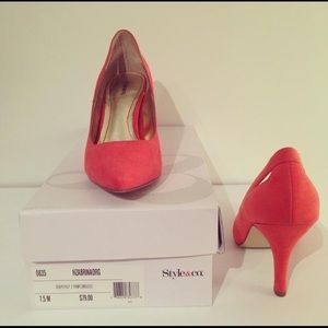 Style & Co 'Zabrina' women's faux-suede pumps (Size 7.5)